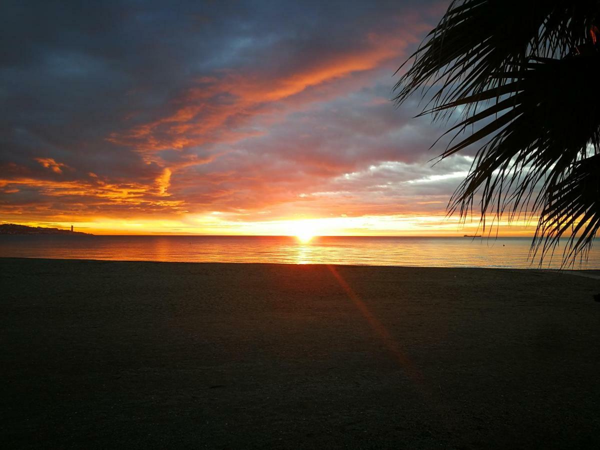 Apartamento Lujo Frente Al Mar Centro De Malaga Zewnętrze zdjęcie
